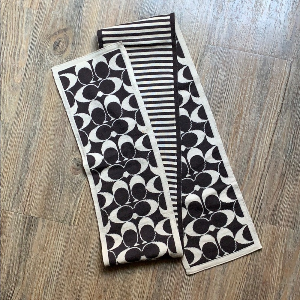Coach scarf
